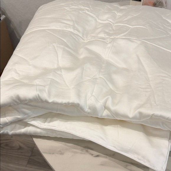 Sijo Other - Sijo Twin AiryWeight Cooling Eucalyptus Comforter